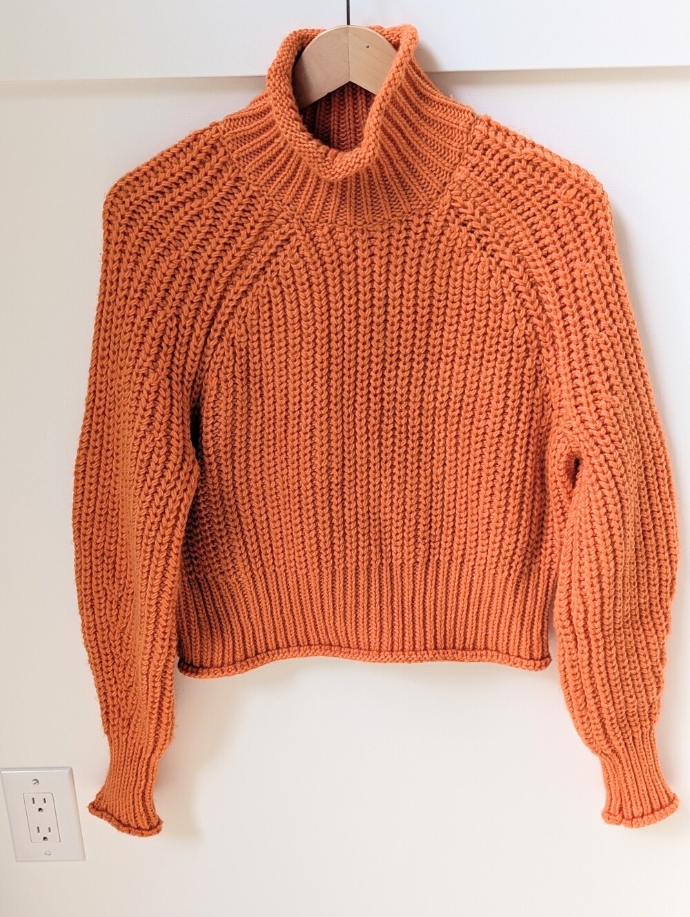 H&M Women's Chunky Turtleneck Sweater - Orange